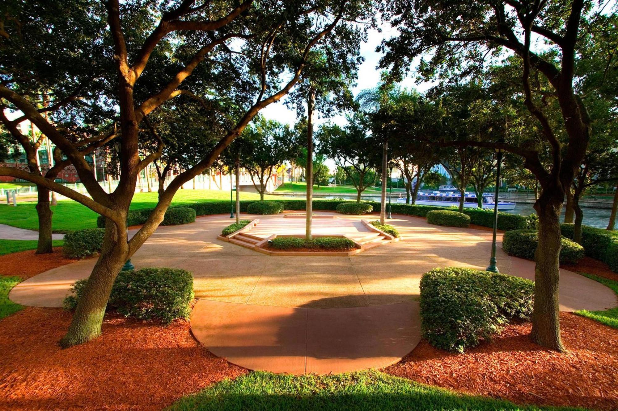 Walt World Swan Reserve 4*